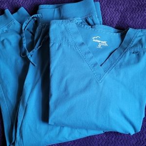 UA Butter-Soft Stretch Scrub Set size XL